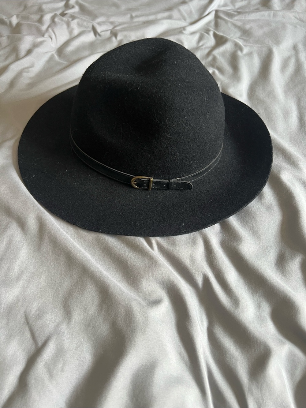 Black Wool Wide-Brim Hat with Buckle Band
